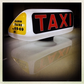 INSEGNE TAXI TECNOLOGIA LED - MC TECHNOLOGY 